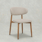 Beige eetkamerstoel met eiken kleur onderstel