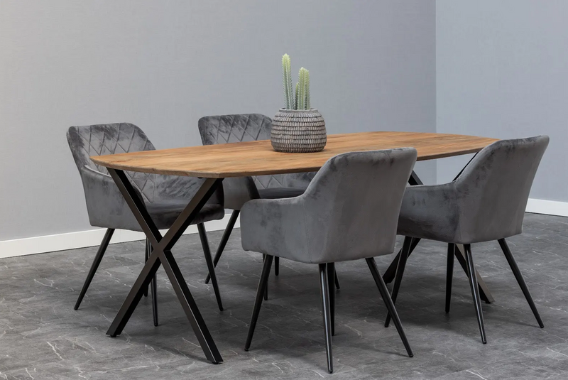 Welke vloer past bij mangohouten meubels?