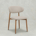 Beige eetkamerstoel met eiken kleur onderstel