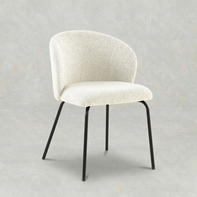 Boucle witte eetkamerstoel met zwart onderstel