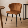 eetkamerstoel met ronde rugleuning van cognac fluweel