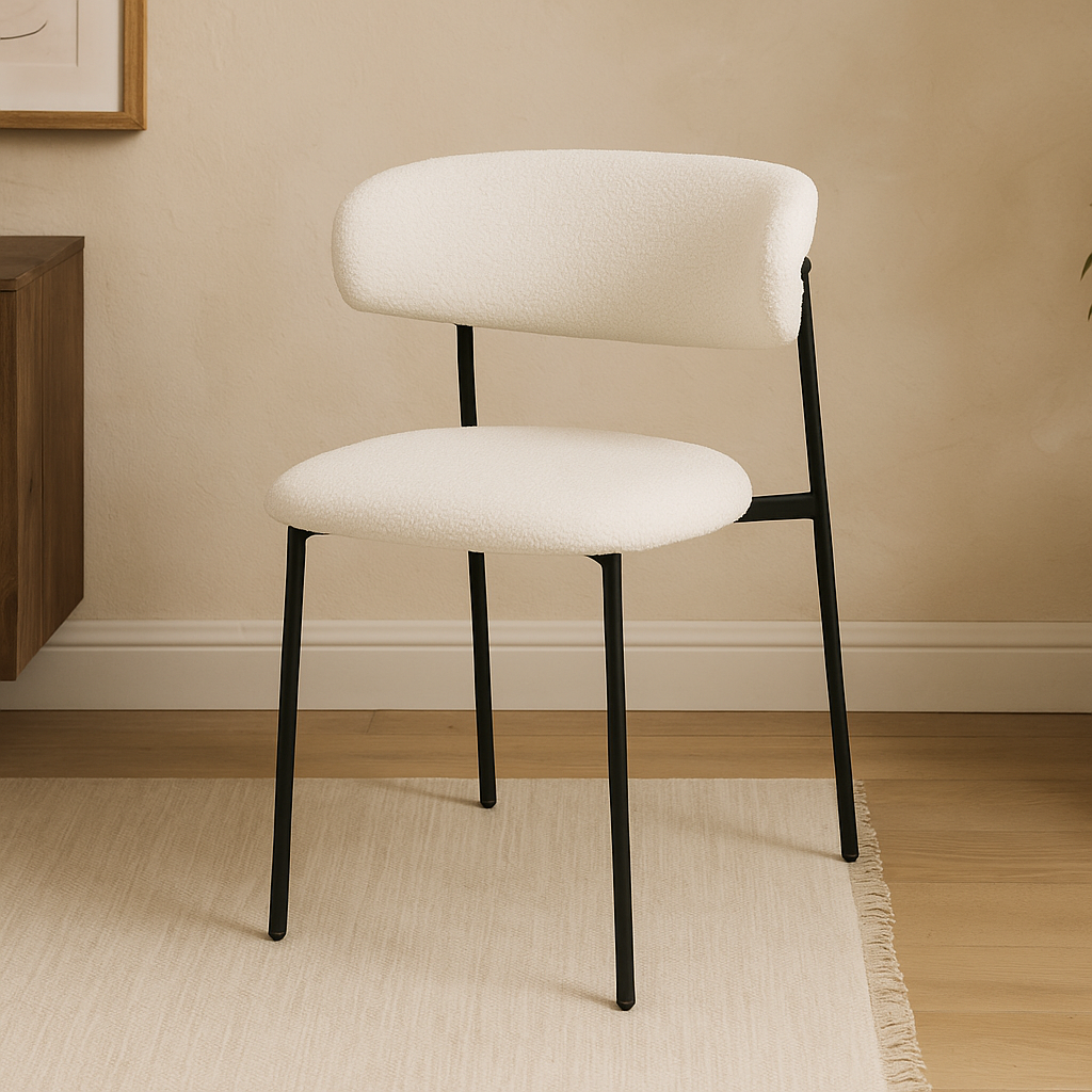 Eetkamerstoel beige boucle met open rug