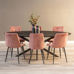Zwarte ovale eettafel met dun mangohouten blad 220 cm breed