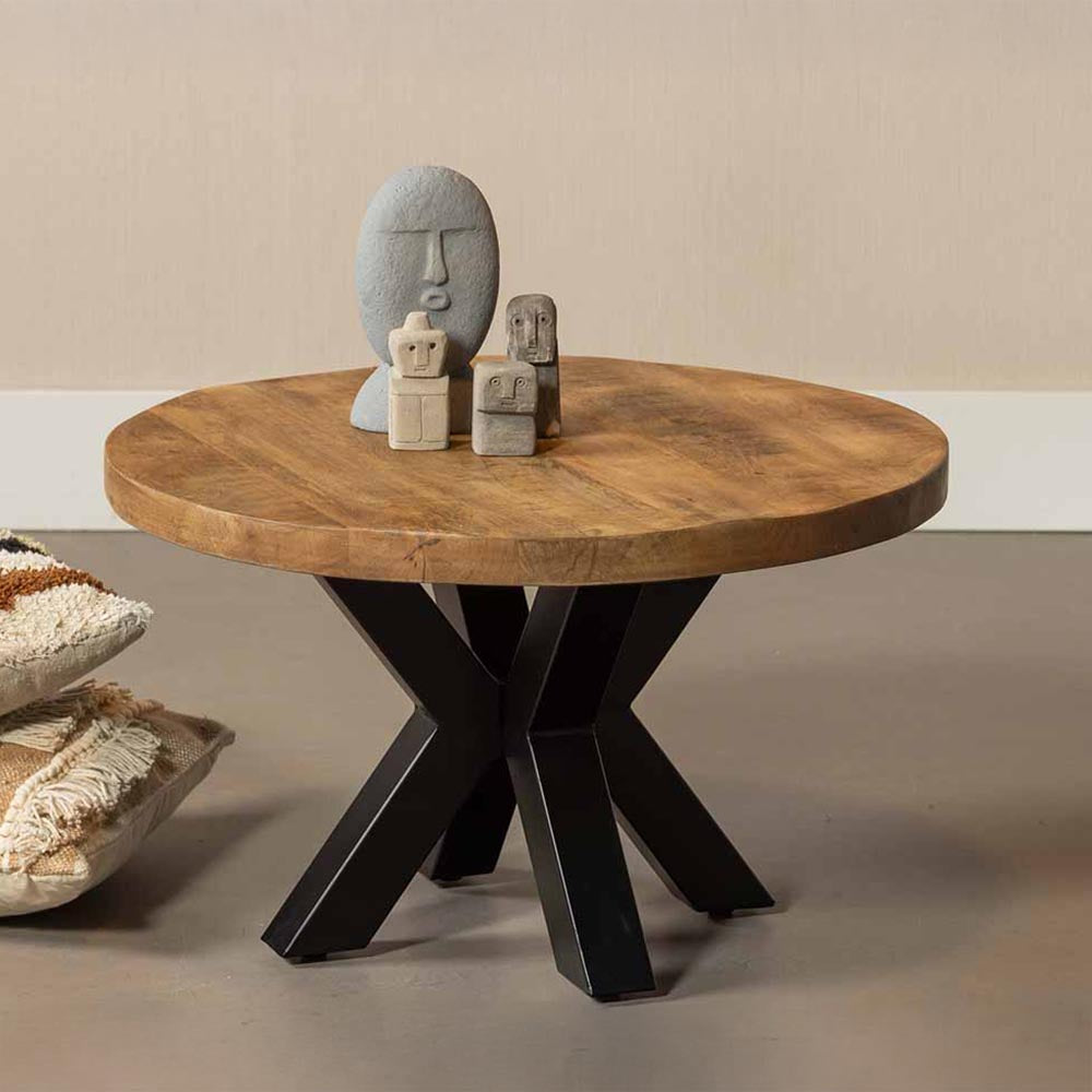 ronde salontafel van mangohout met metalen poot met diameter van 70 cm